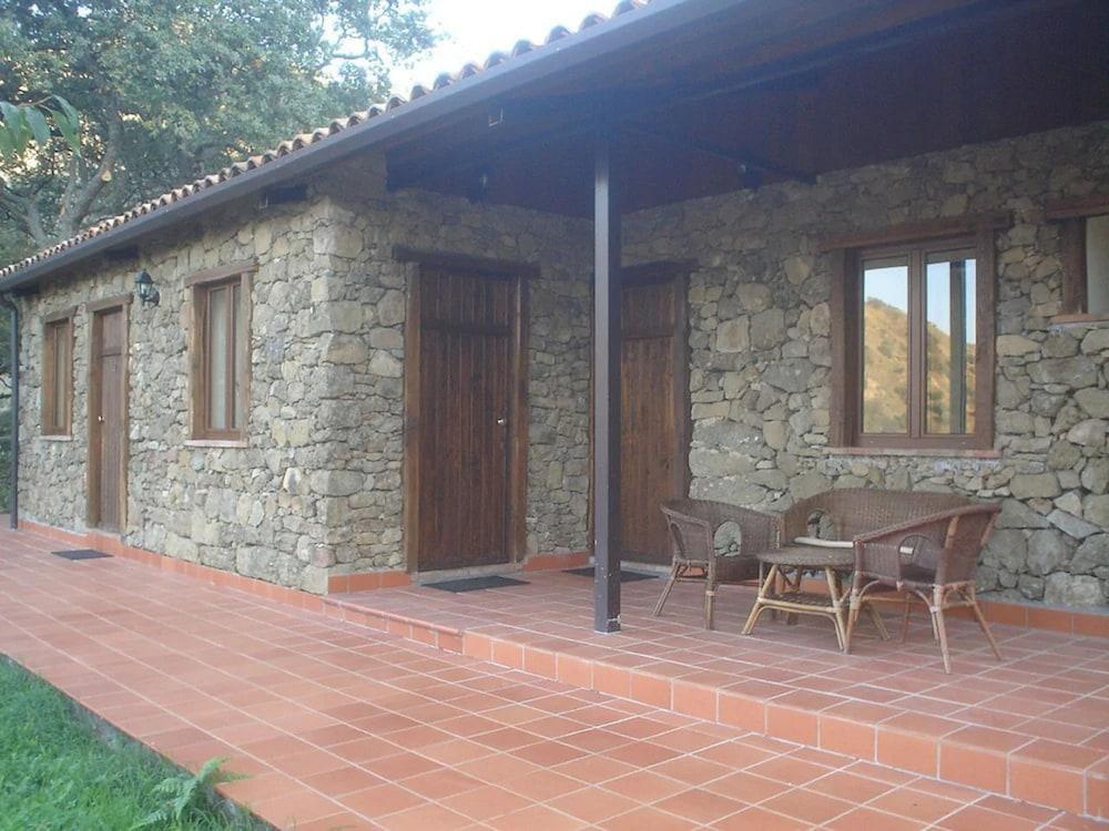 Agriturismo San Cataldo Motta Camastra Eksteriør bilde