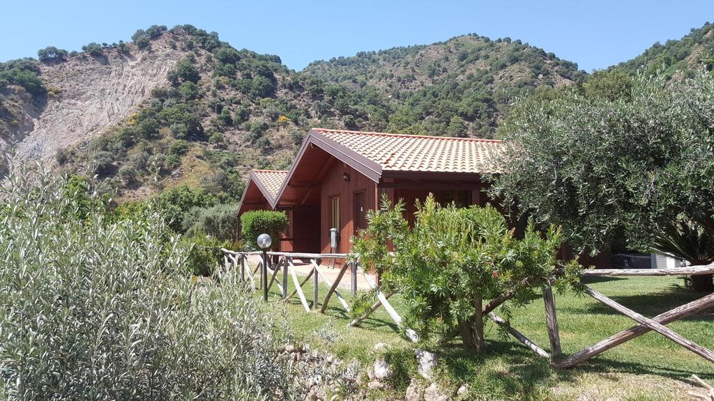 Agriturismo San Cataldo Motta Camastra Eksteriør bilde