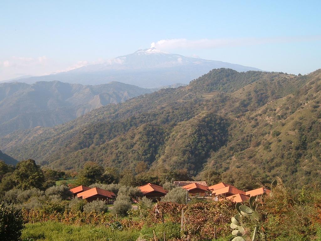 Agriturismo San Cataldo Motta Camastra Eksteriør bilde